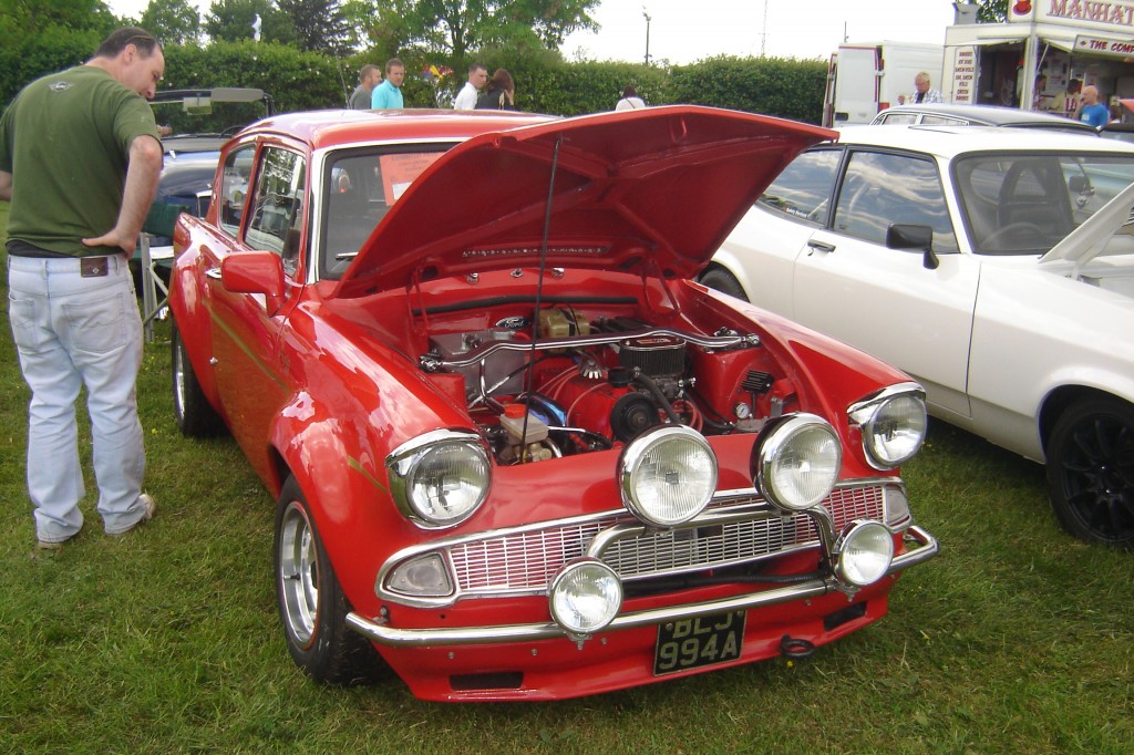 BLJ 994A 105E Saloon