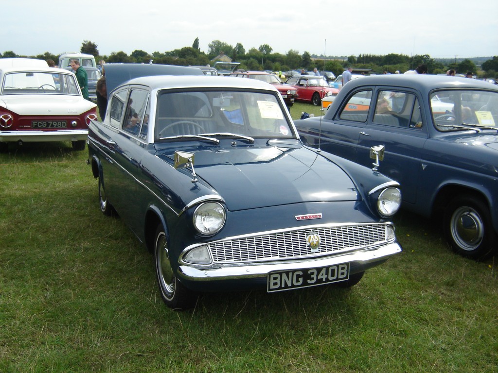 BNG 340B 105E Saloon