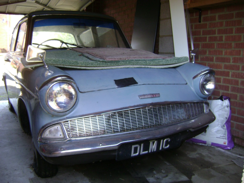 DLM 1C 105E Saloon