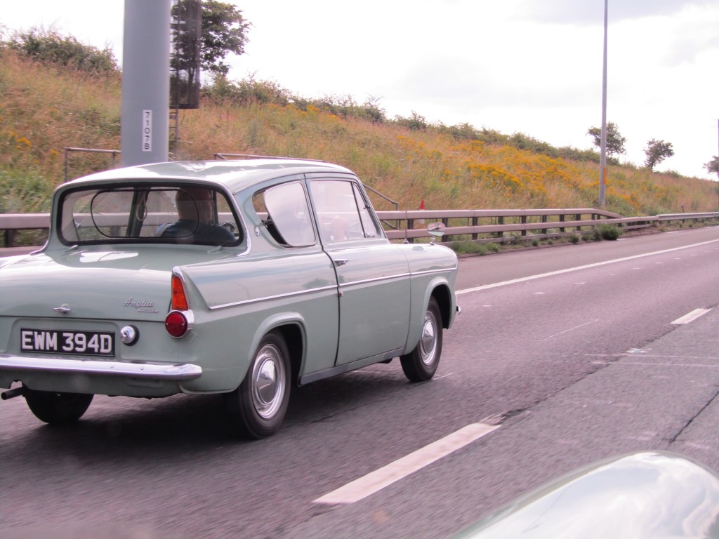 EWM 394D 105E Saloon