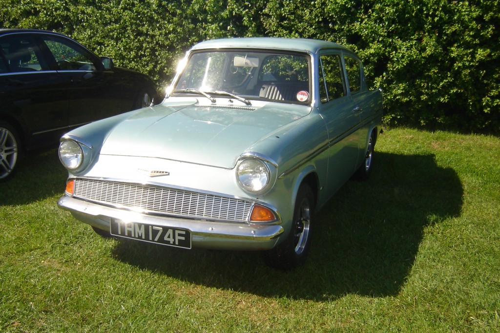 THM 174F 123E Saloon