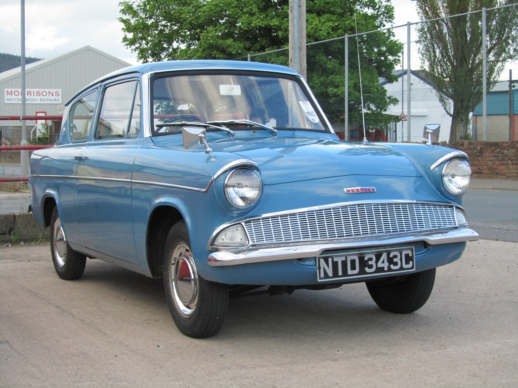 NTD 343C 105E Saloon
